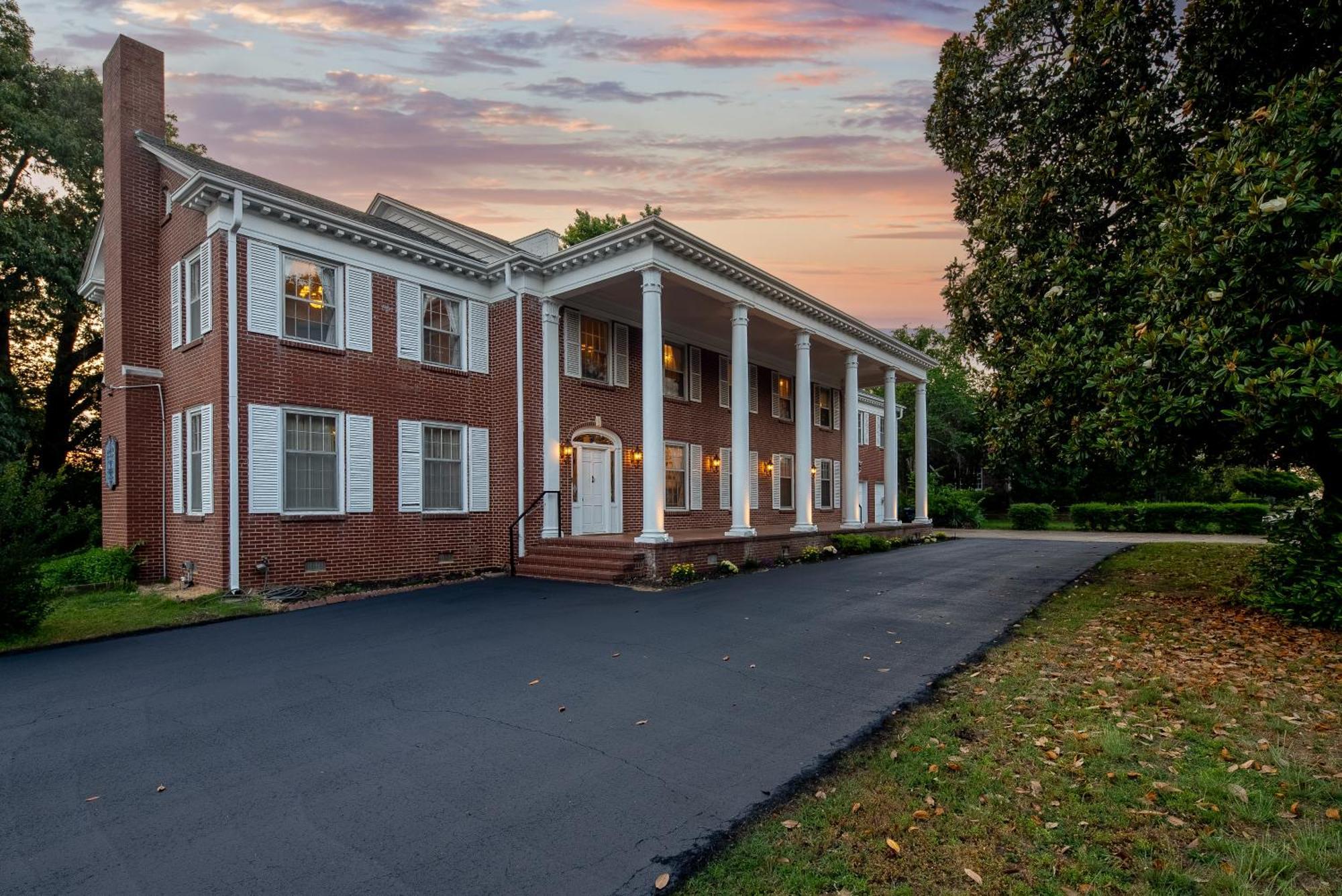 Beland Mansion-Blue Jay Suite! Fort Smith Exterior foto